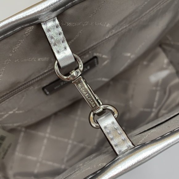 Michael Kors Signature Jet Set Girls Medium Carryall Tote Bright White Multi - Picture 12 of 16